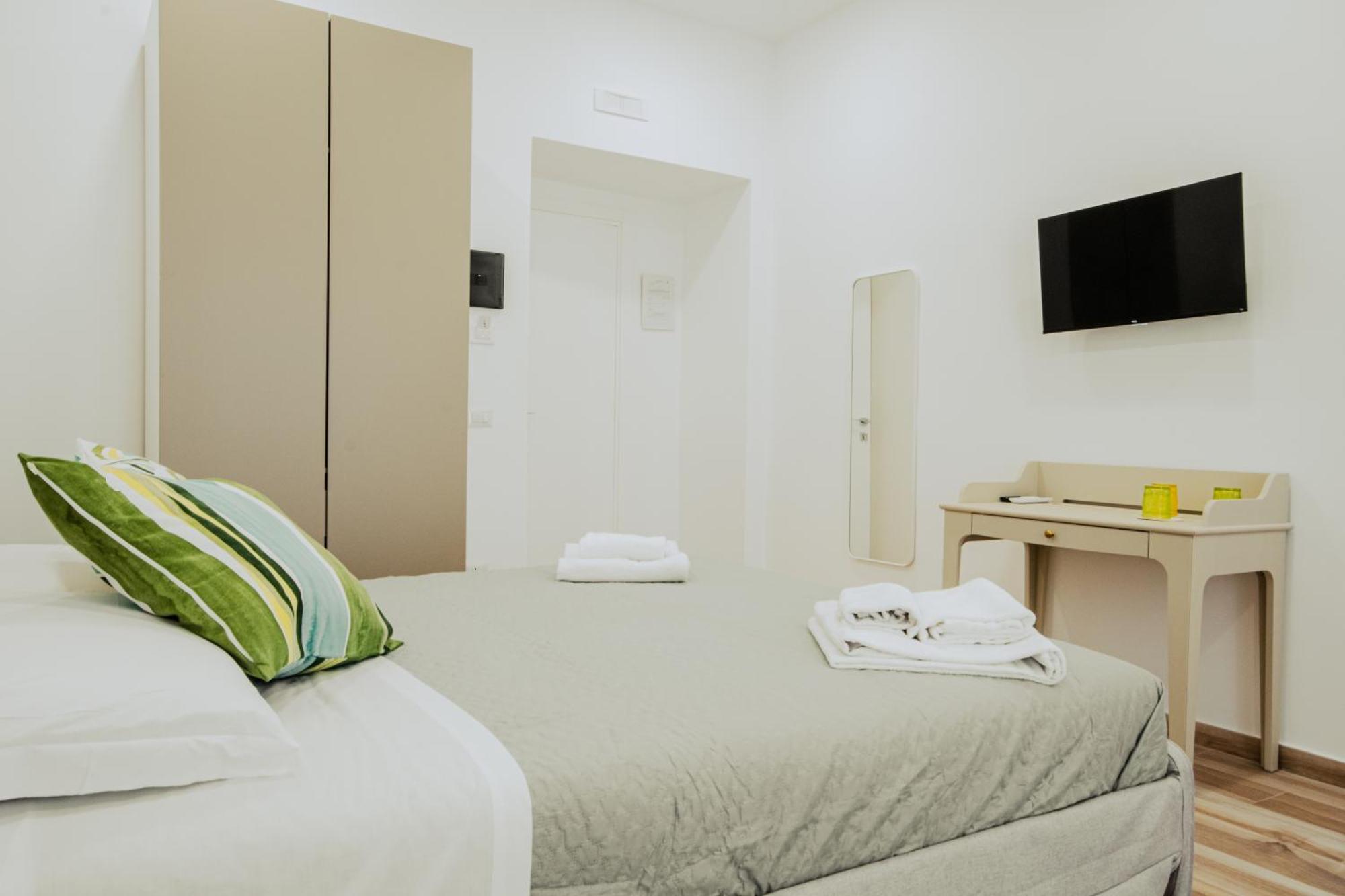 B&B Lara'S Home By I Borbone Napoli Ngoại thất bức ảnh
