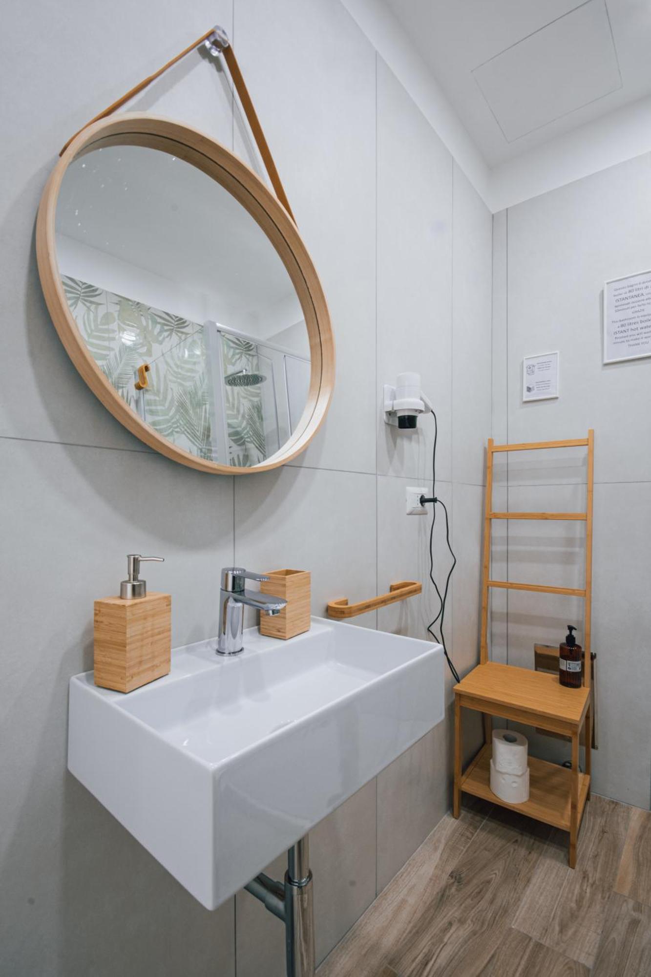 B&B Lara'S Home By I Borbone Napoli Ngoại thất bức ảnh