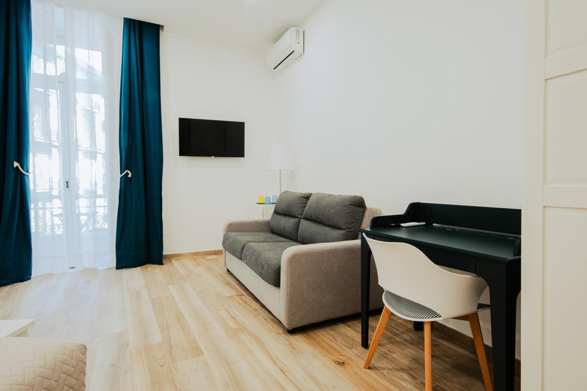 B&B Lara'S Home By I Borbone Napoli Ngoại thất bức ảnh