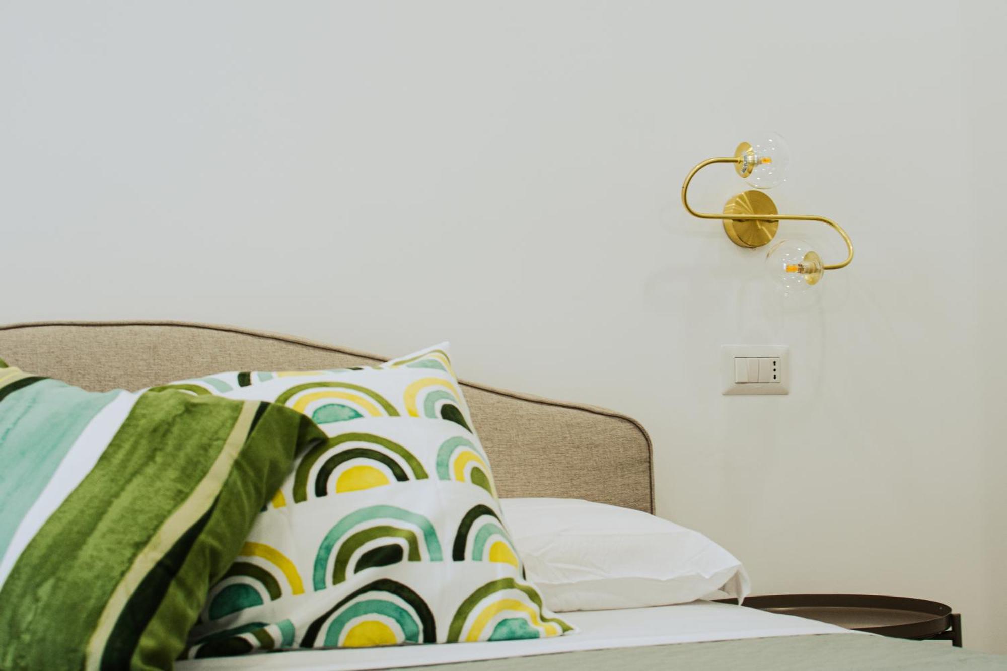 B&B Lara'S Home By I Borbone Napoli Ngoại thất bức ảnh