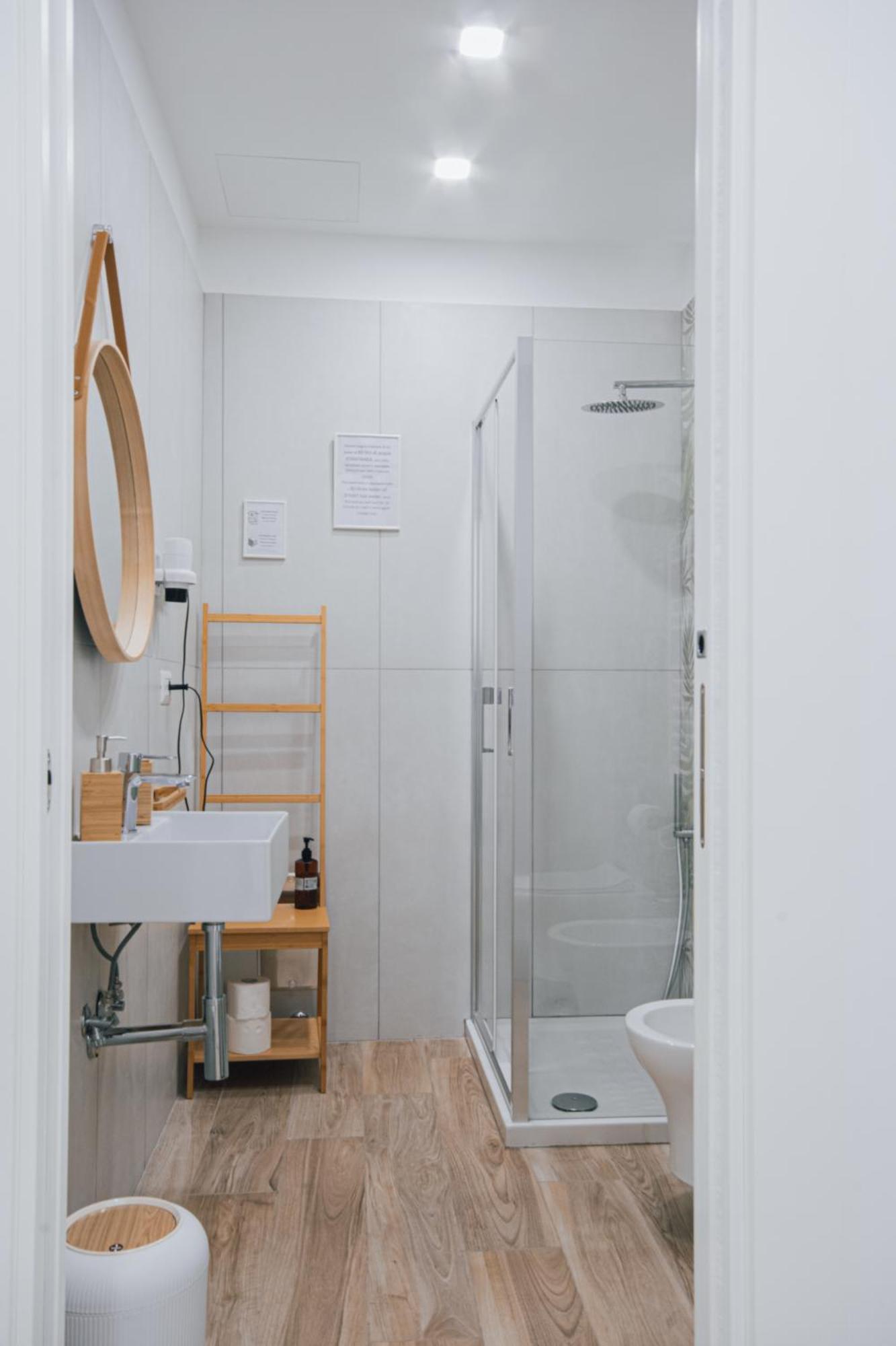 B&B Lara'S Home By I Borbone Napoli Ngoại thất bức ảnh