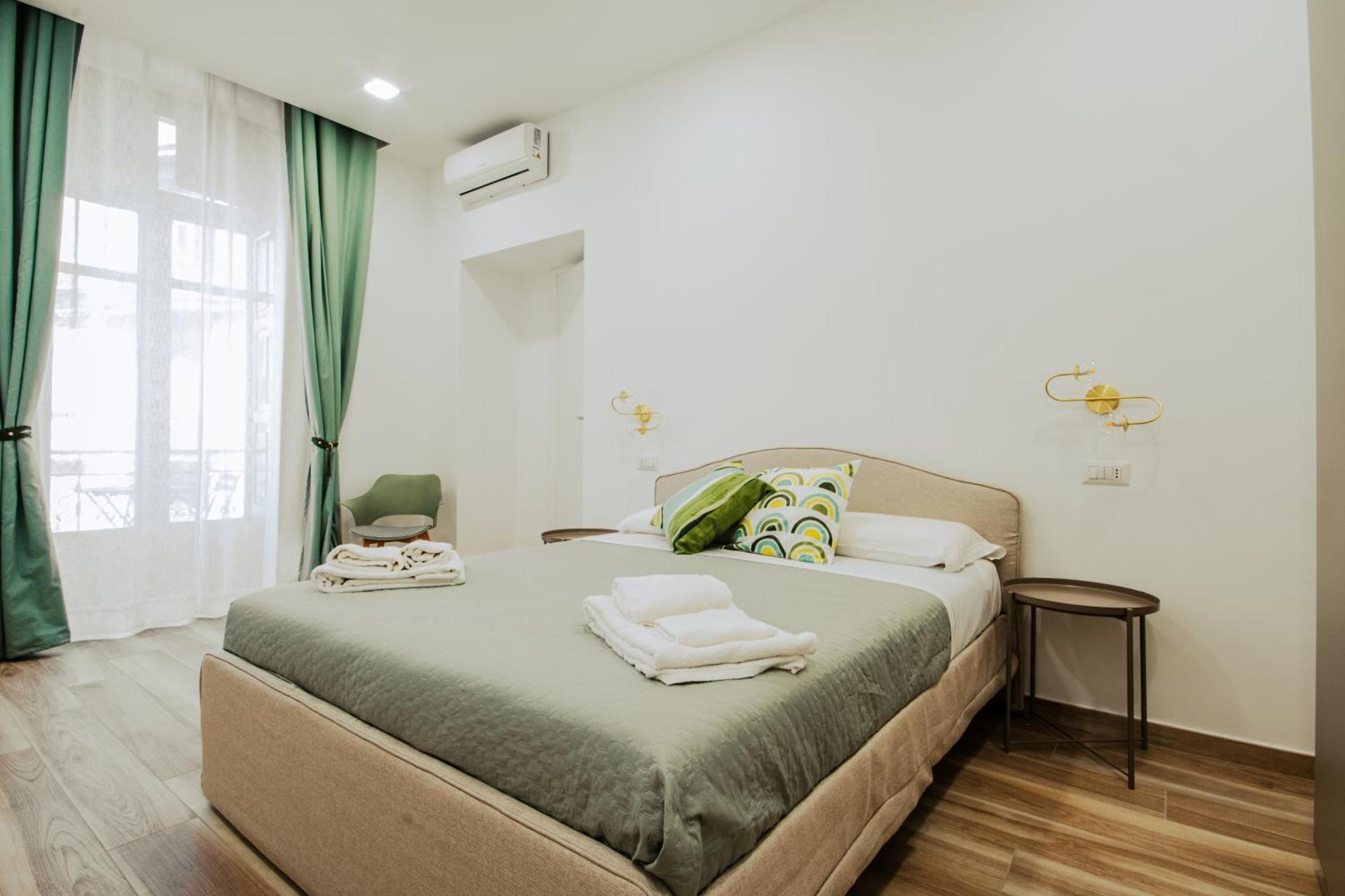 B&B Lara'S Home By I Borbone Napoli Ngoại thất bức ảnh